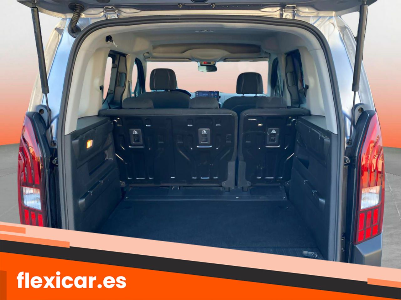 Foto Peugeot Rifter 7