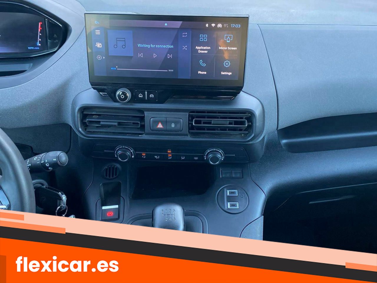 Foto Peugeot Rifter 10