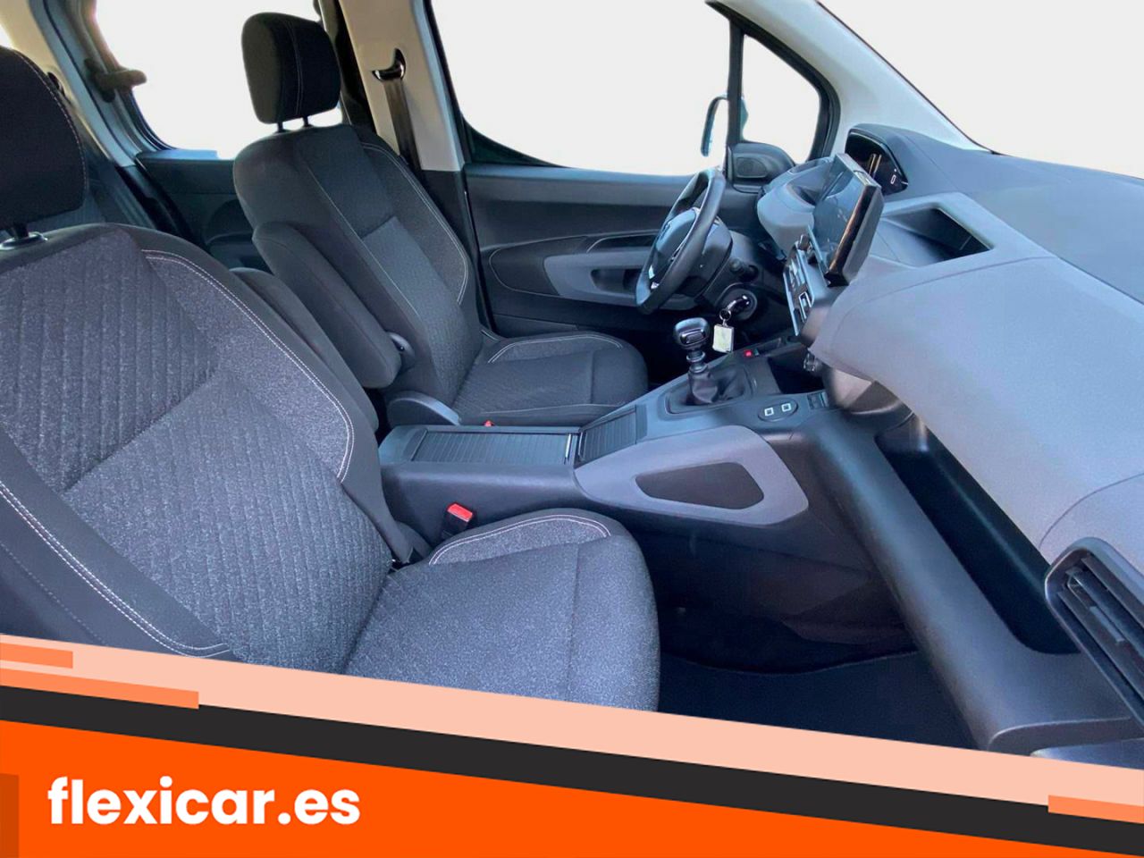 Foto Peugeot Rifter 12