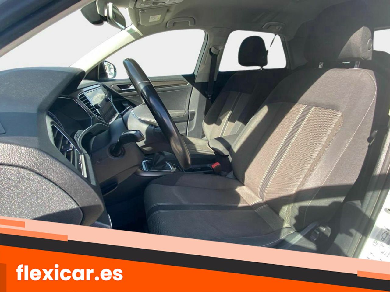 Foto Volkswagen T-Roc 11