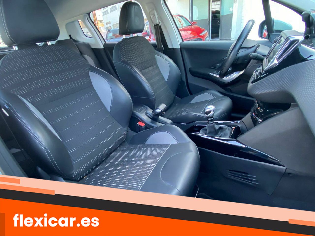 Foto Peugeot 2008 11
