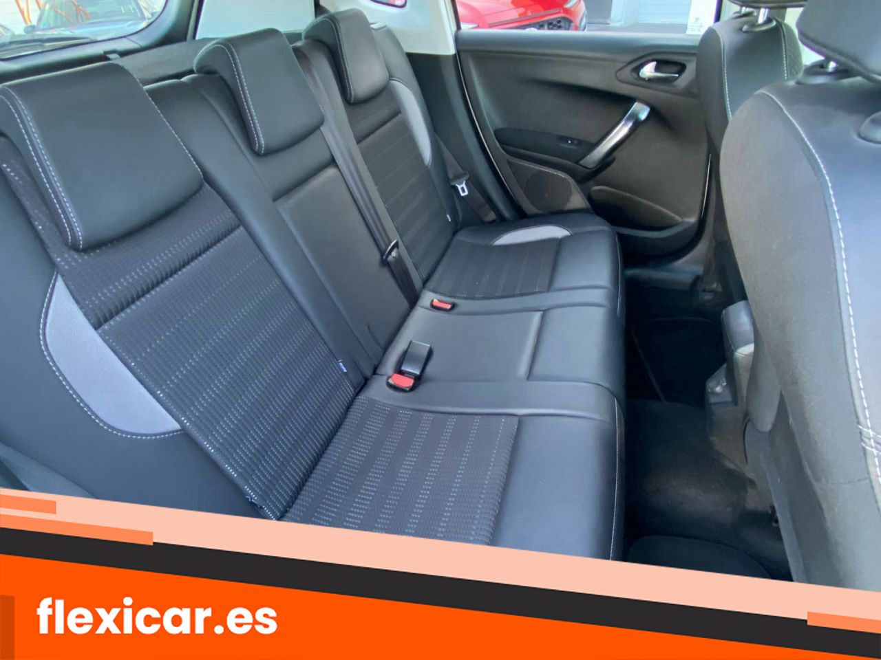 Foto Peugeot 2008 12