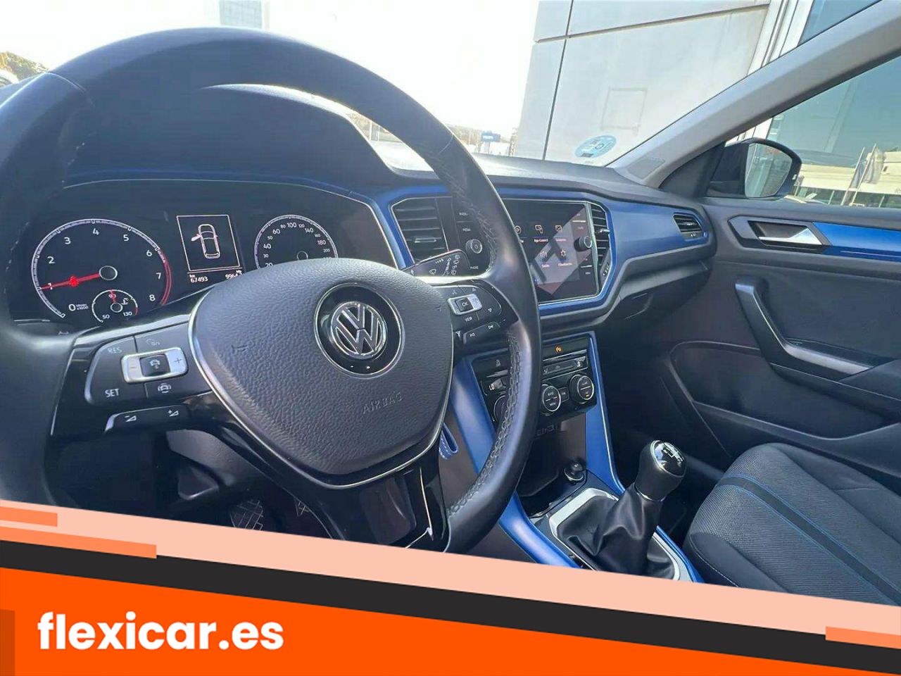 Foto Volkswagen T-Roc 10