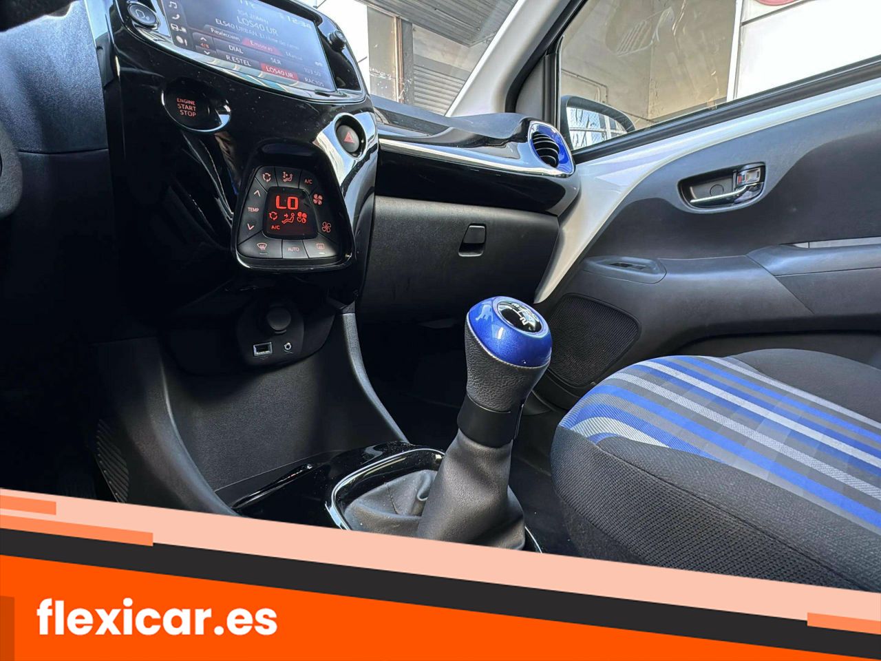 Foto Peugeot 108 16