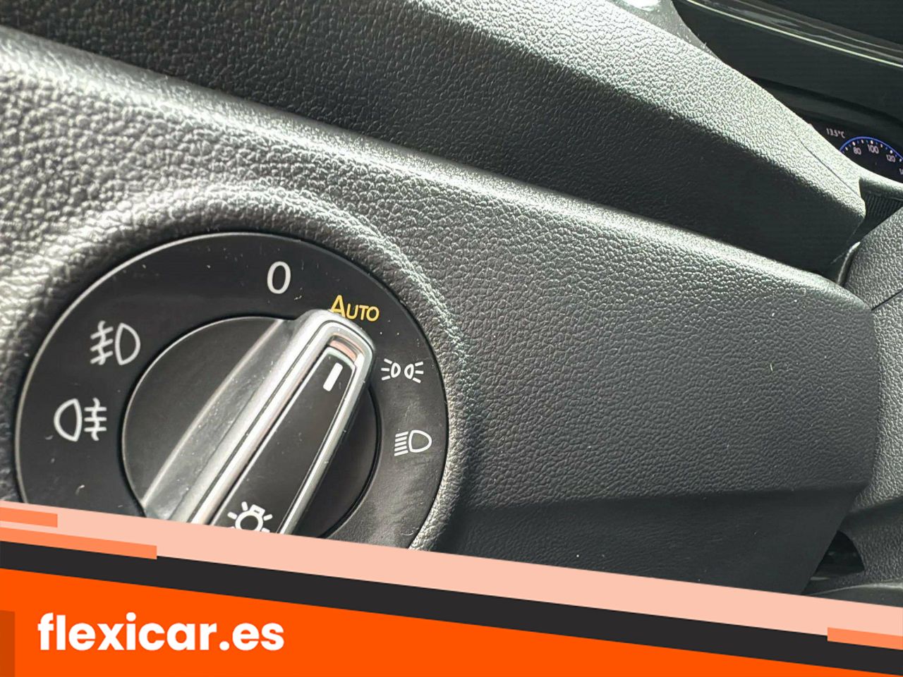 Foto Volkswagen T-Roc 10