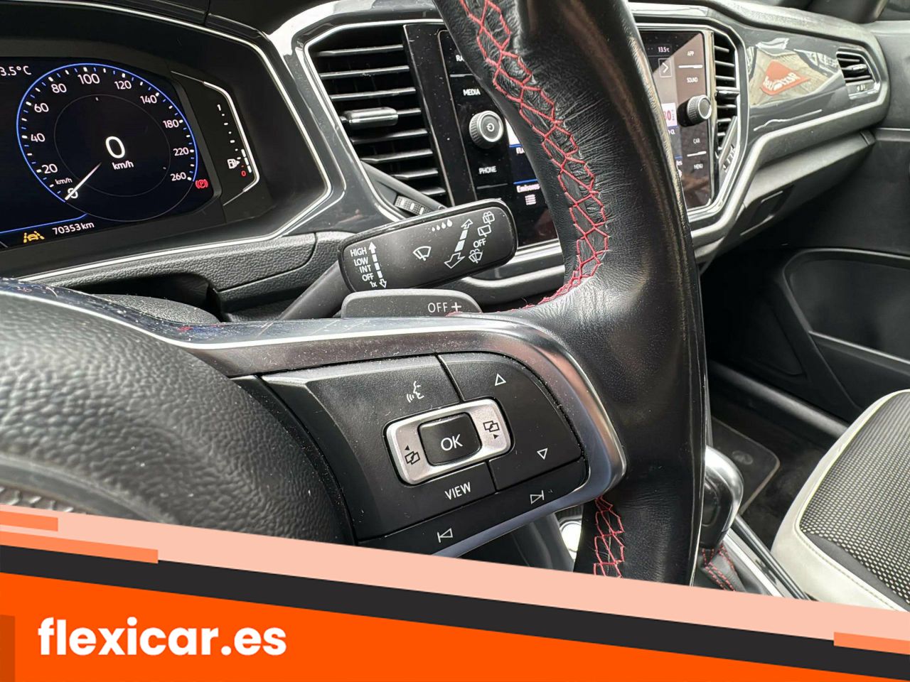 Foto Volkswagen T-Roc 15