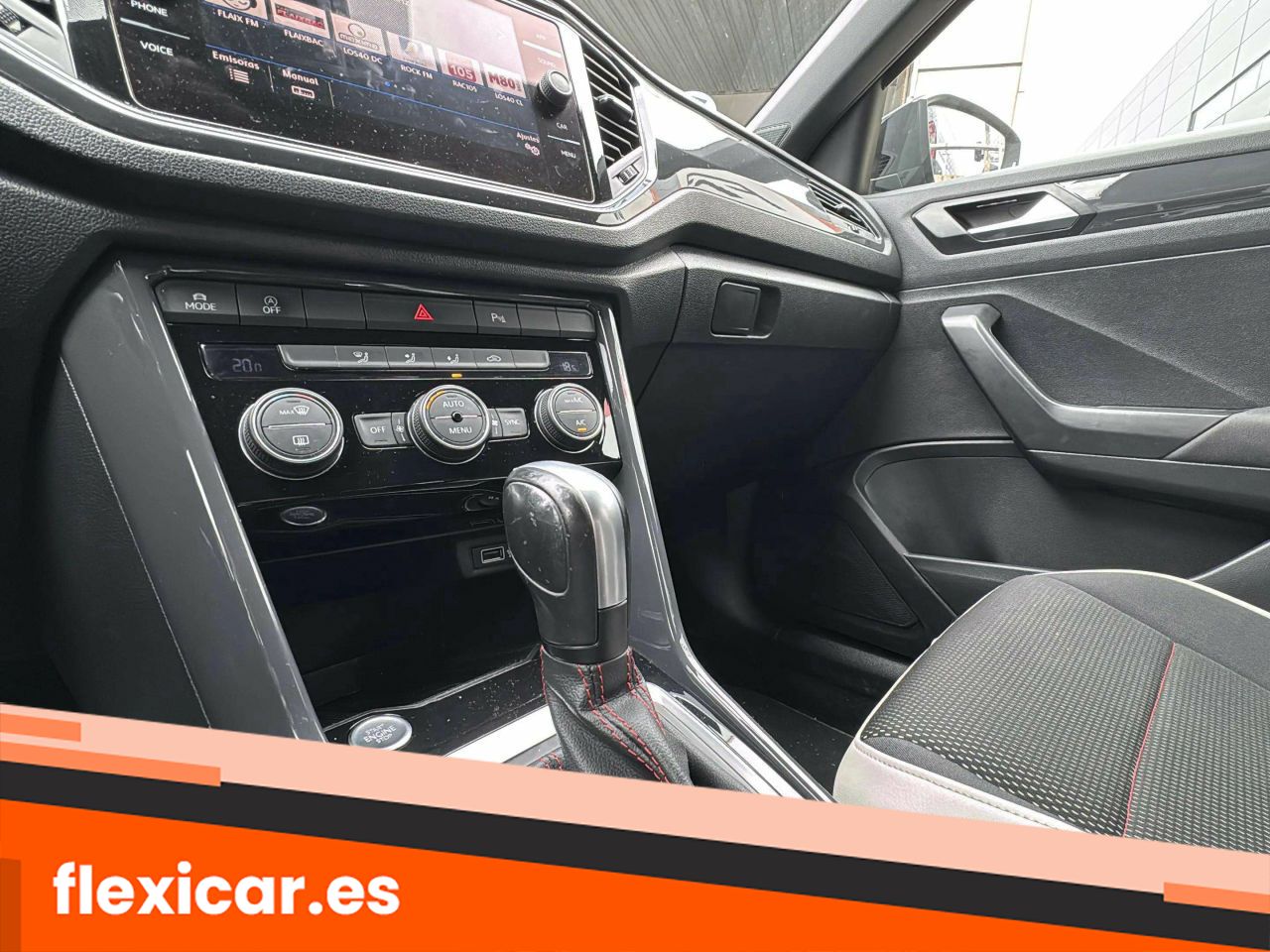 Foto Volkswagen T-Roc 19