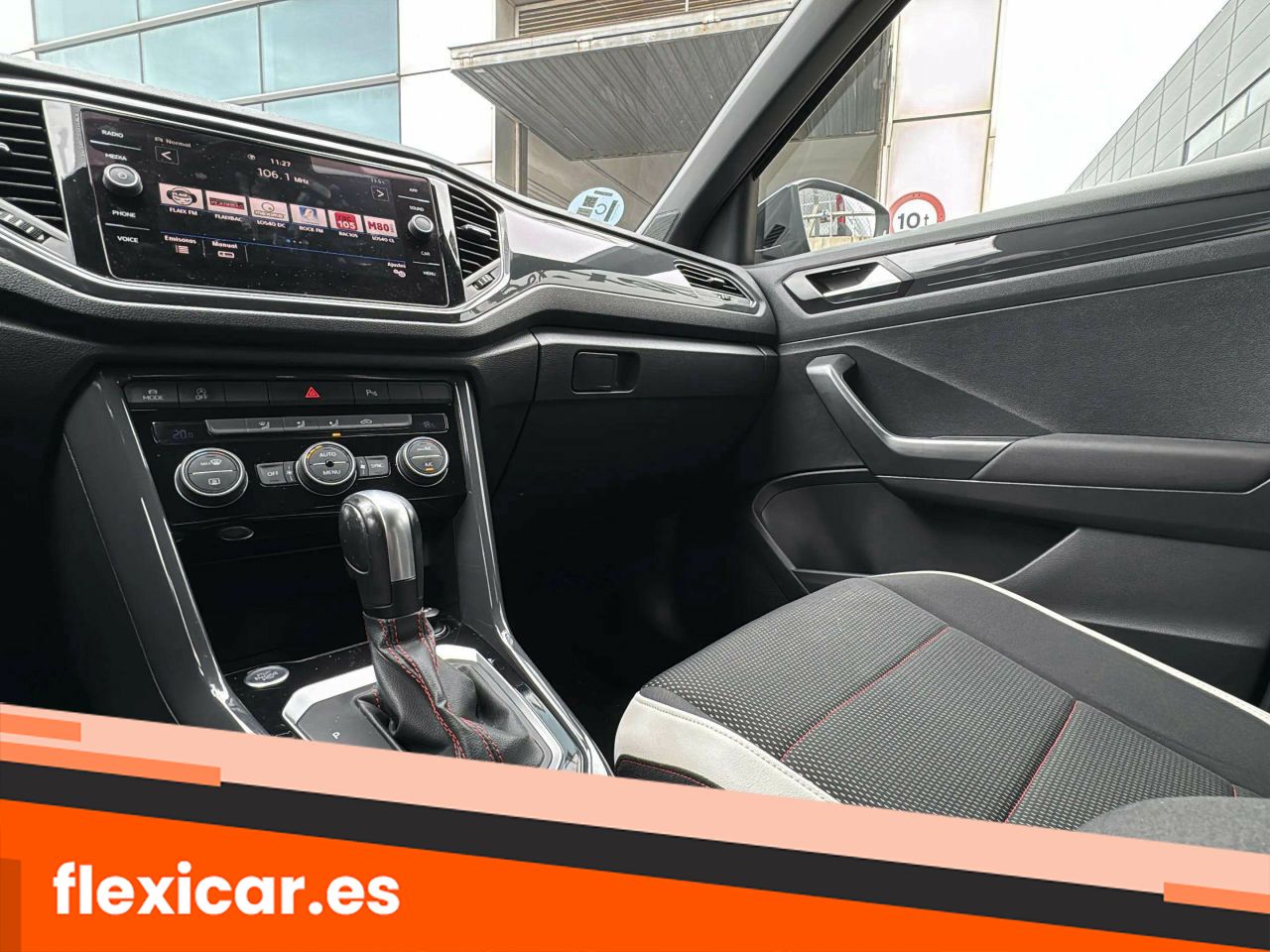 Foto Volkswagen T-Roc 20