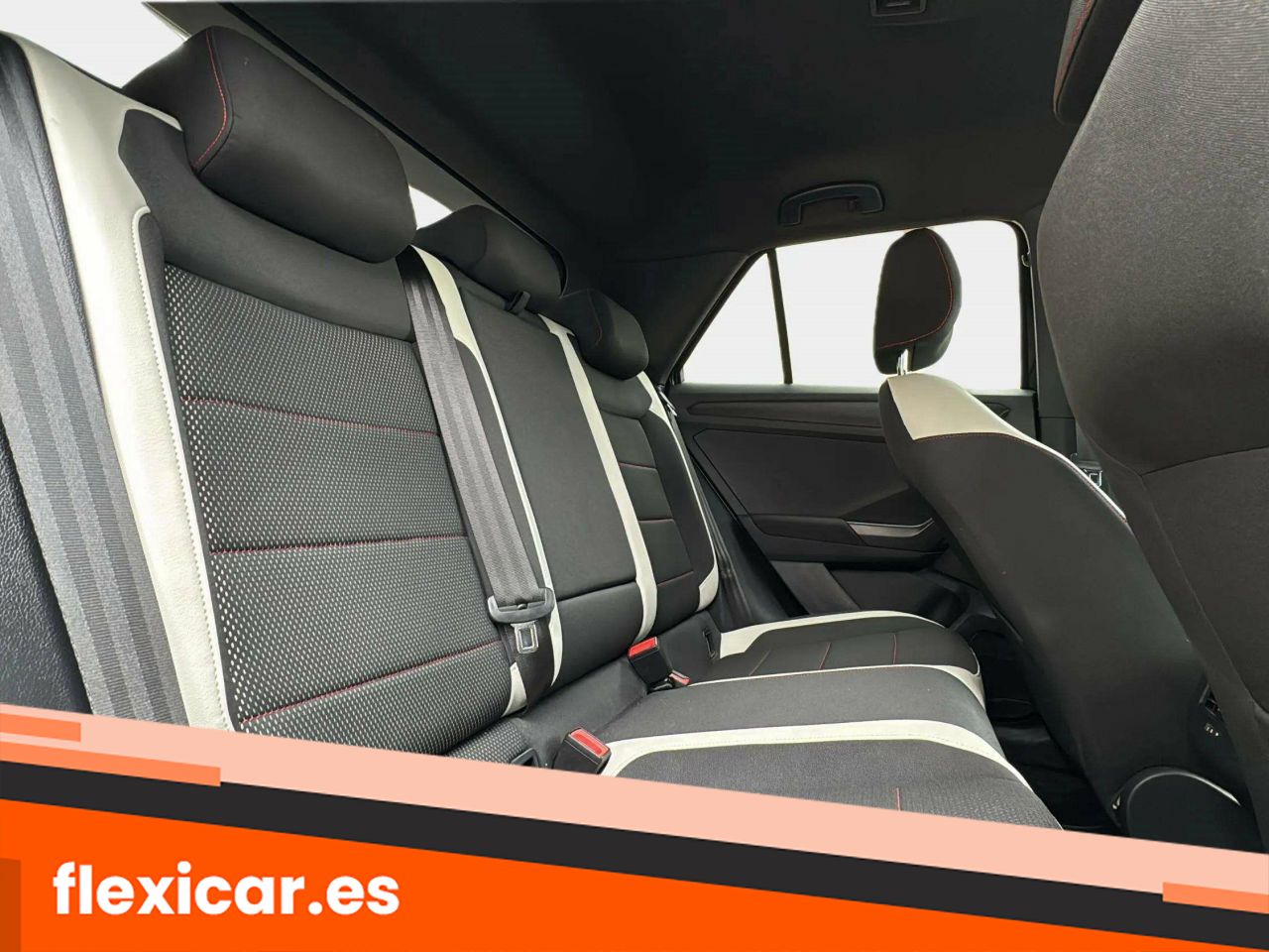 Foto Volkswagen T-Roc 29