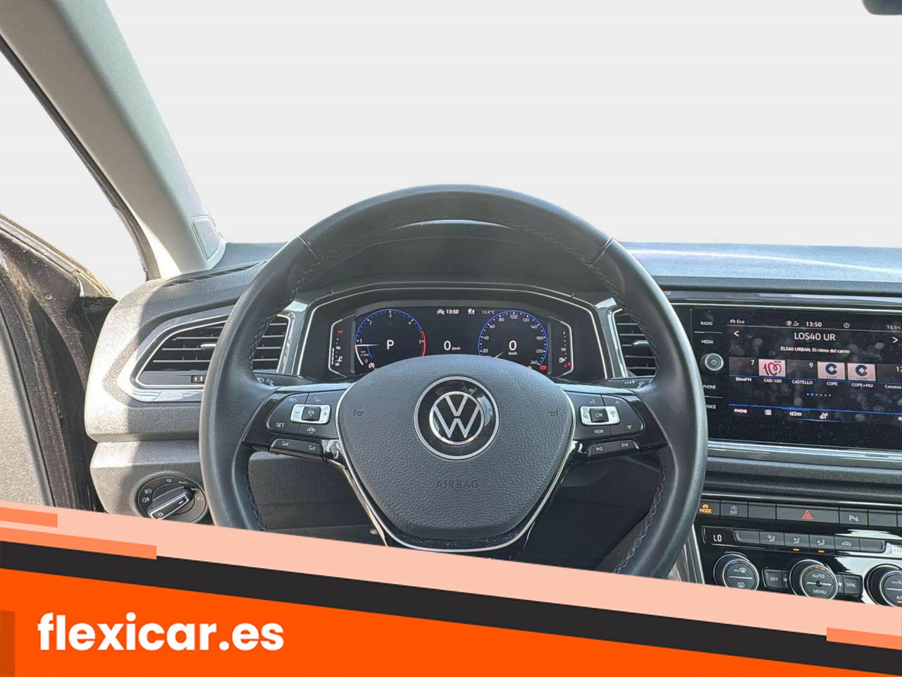 Foto Volkswagen T-Roc 11