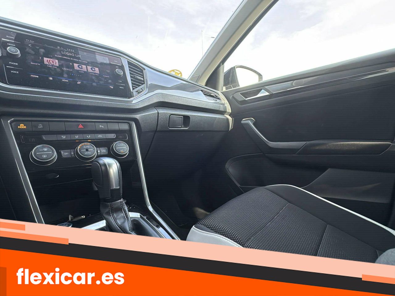 Foto Volkswagen T-Roc 21
