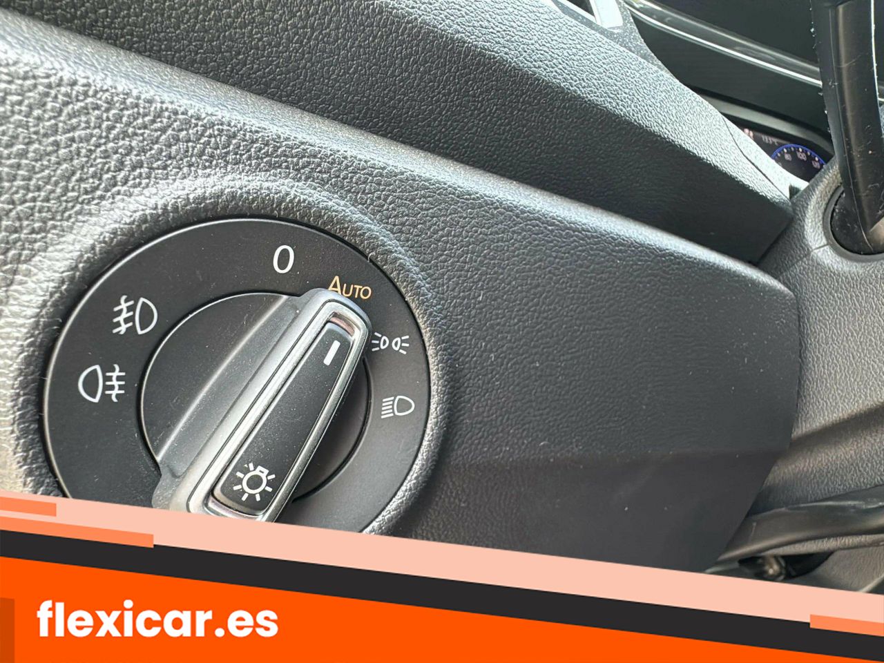 Foto Volkswagen T-Roc 26
