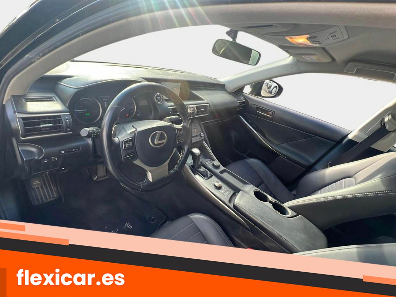 Foto Lexus IS 13