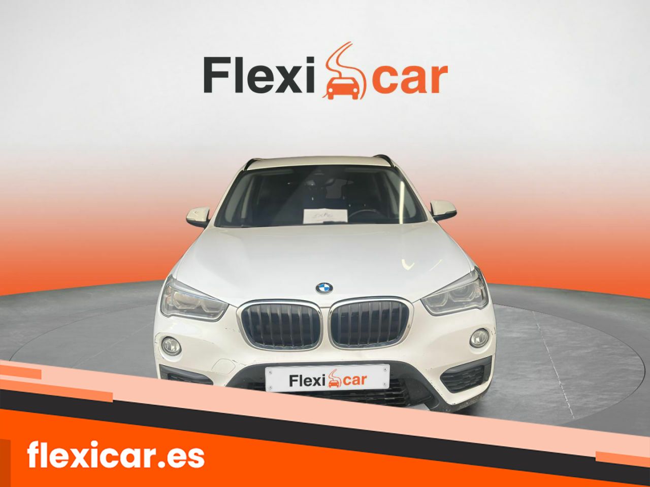 Foto BMW X1 9