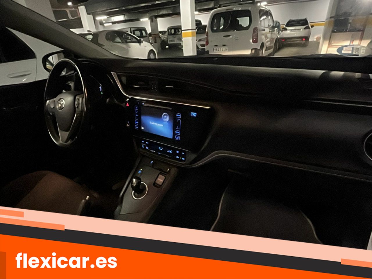 Foto Toyota Auris 13