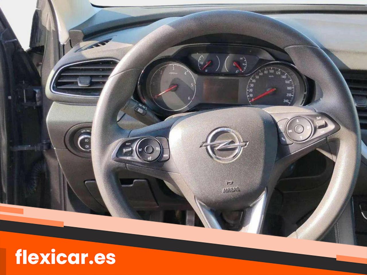 Foto Opel Crossland X 12