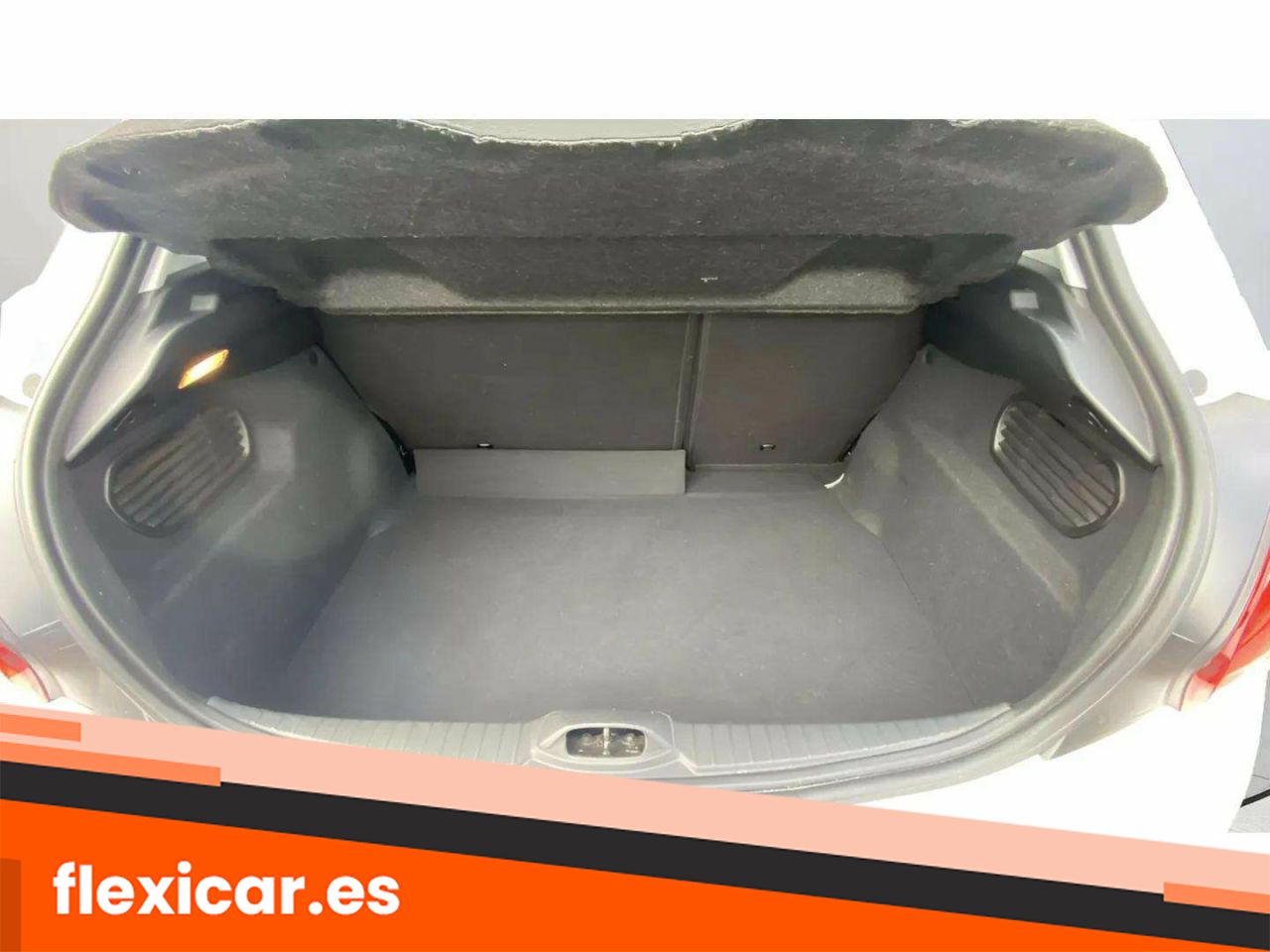 Foto Peugeot 208 10