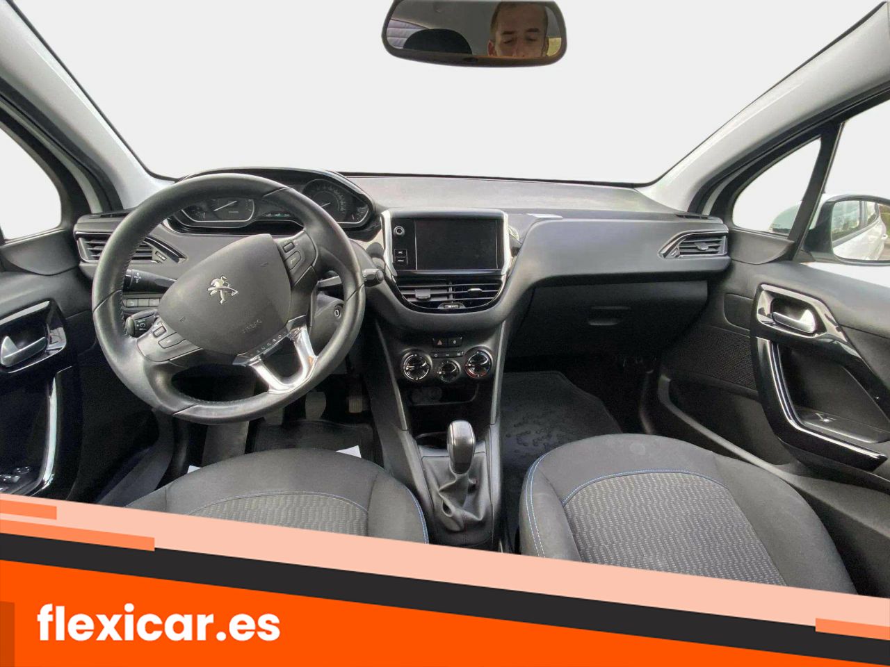 Foto Peugeot 208 11