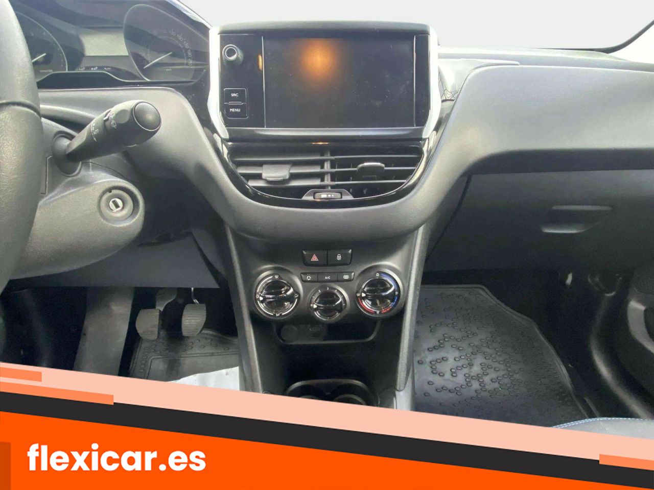 Foto Peugeot 208 12