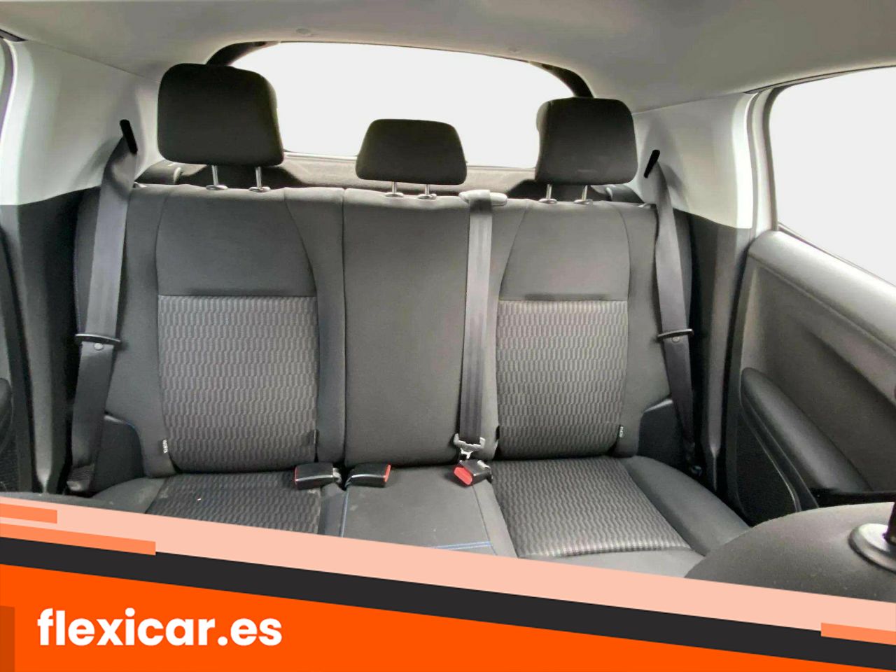 Foto Peugeot 208 16