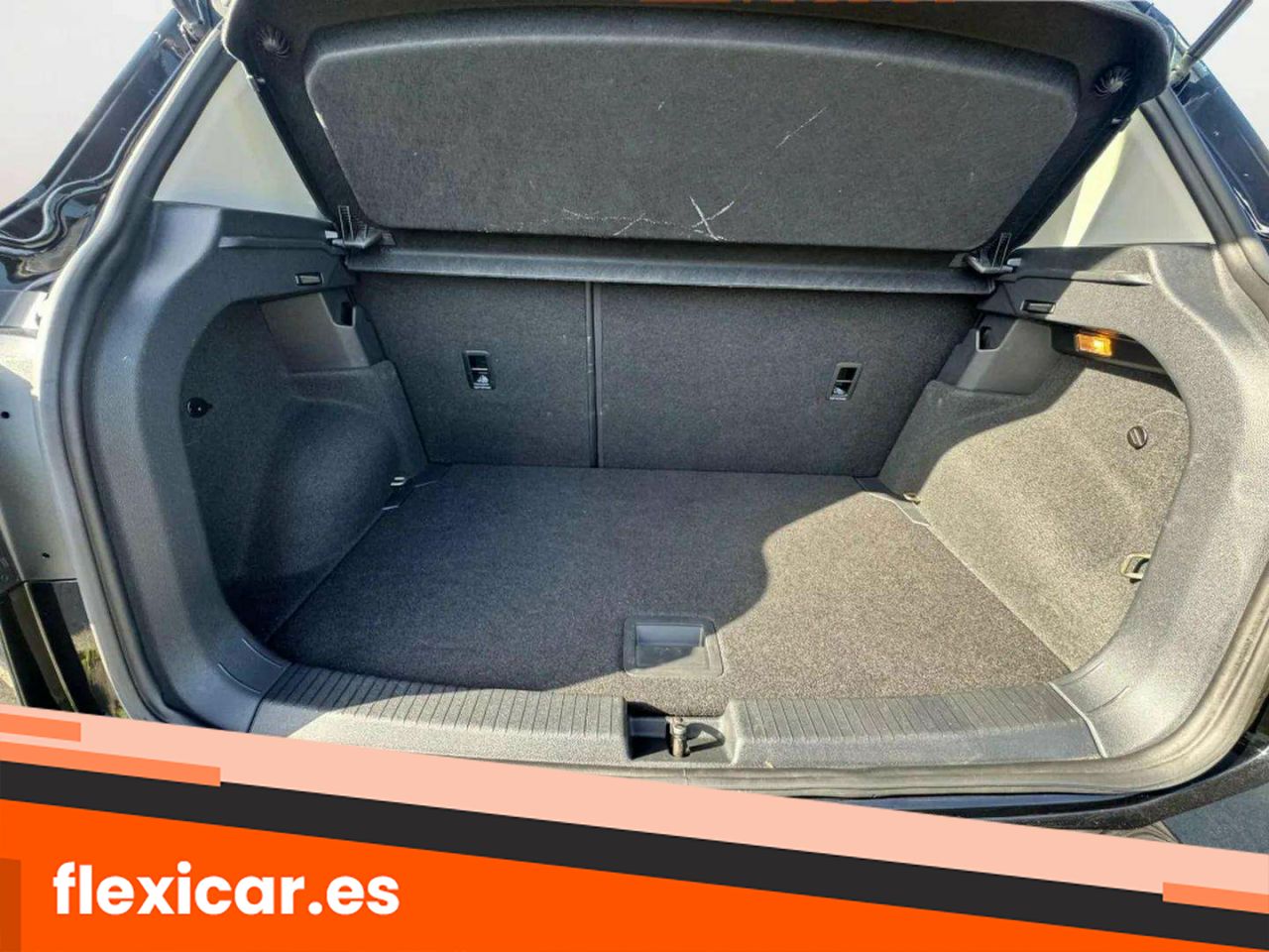 Foto Volkswagen T-Cross 10