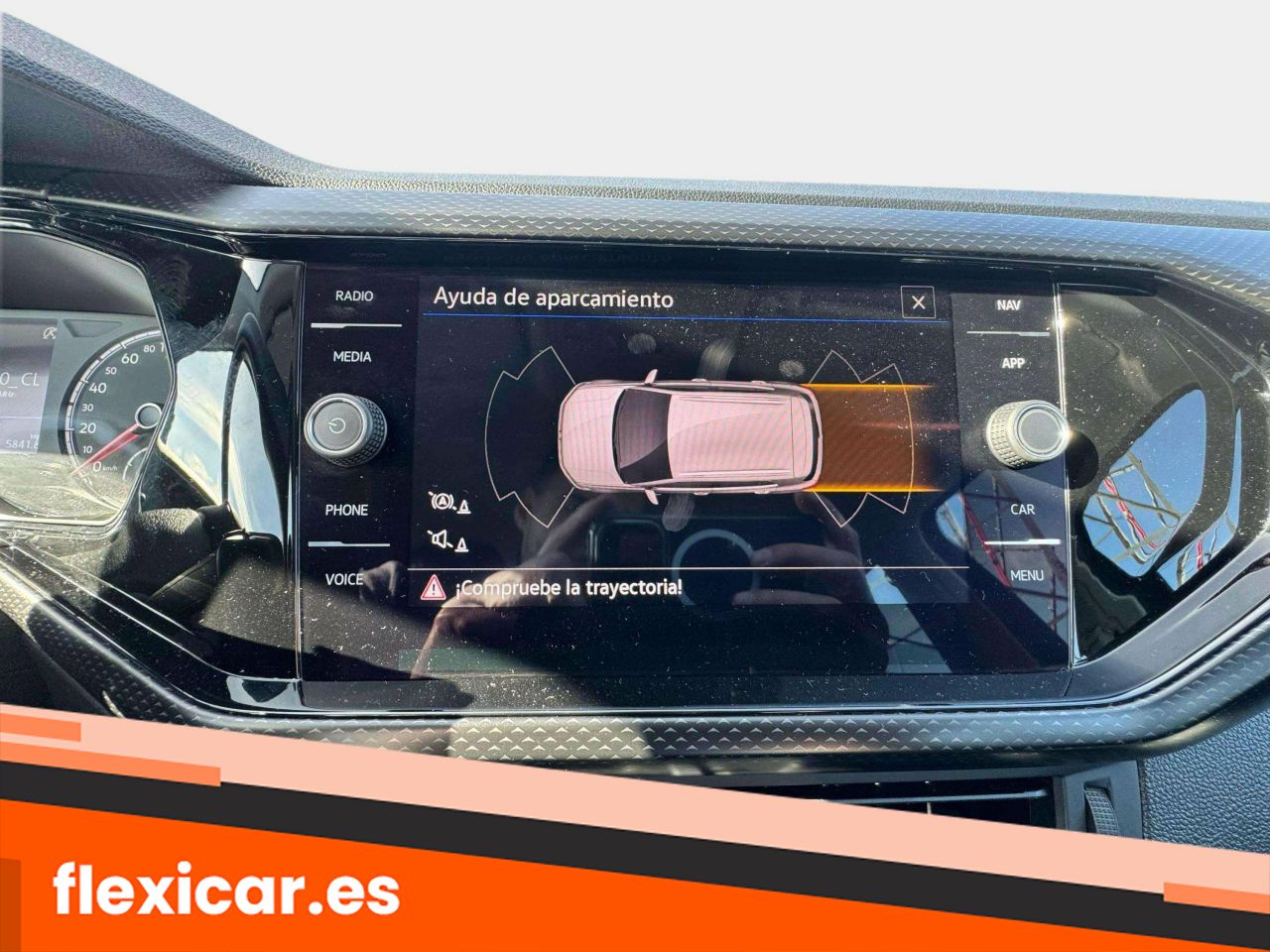 Foto Volkswagen T-Cross 13