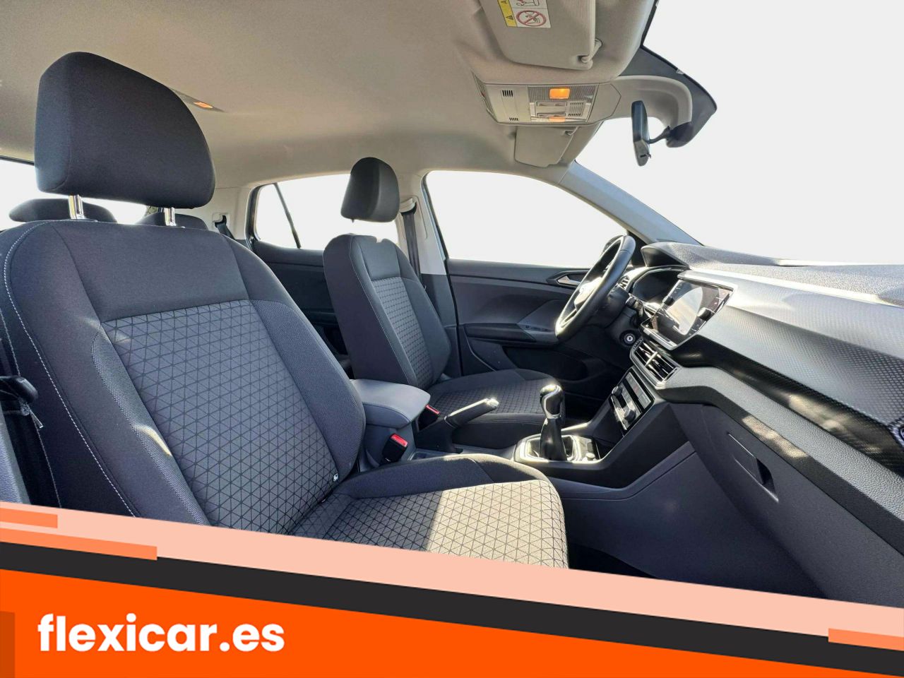 Foto Volkswagen T-Cross 14