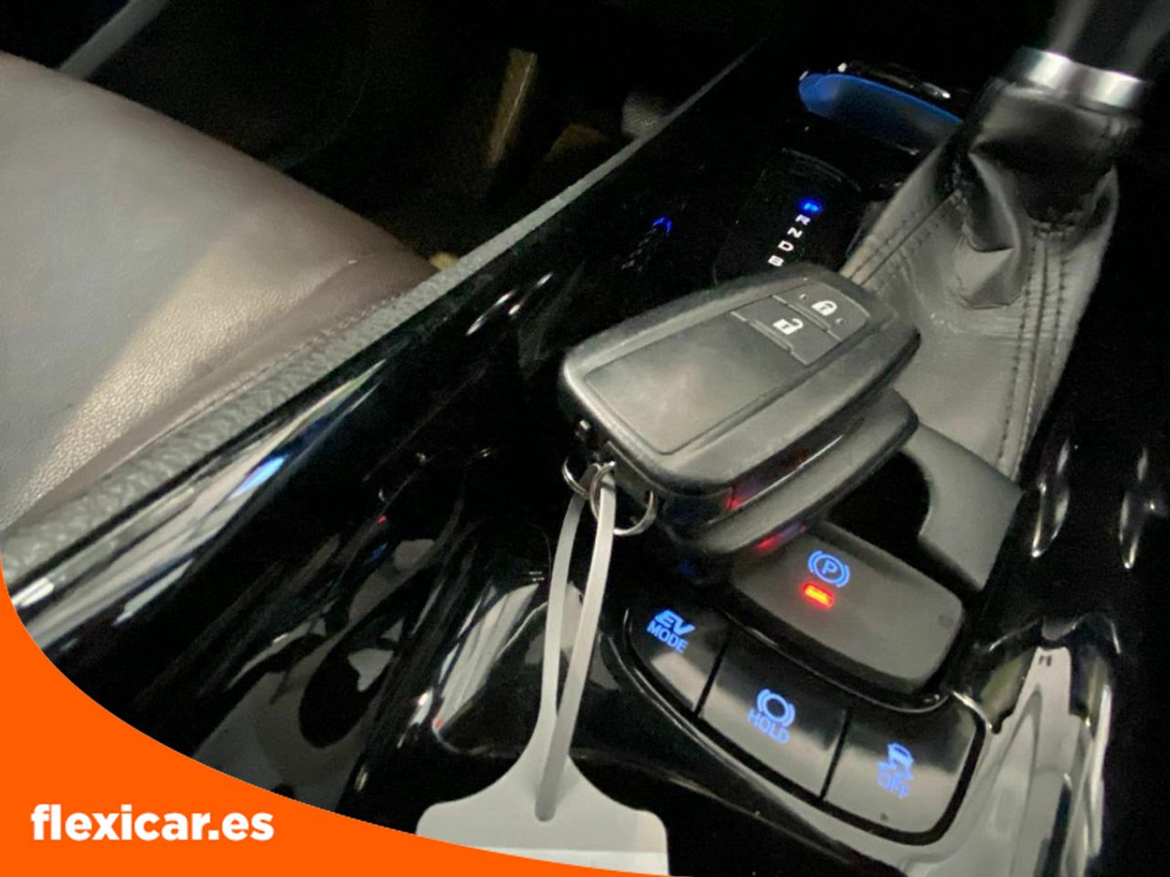 Foto Toyota C-HR 18