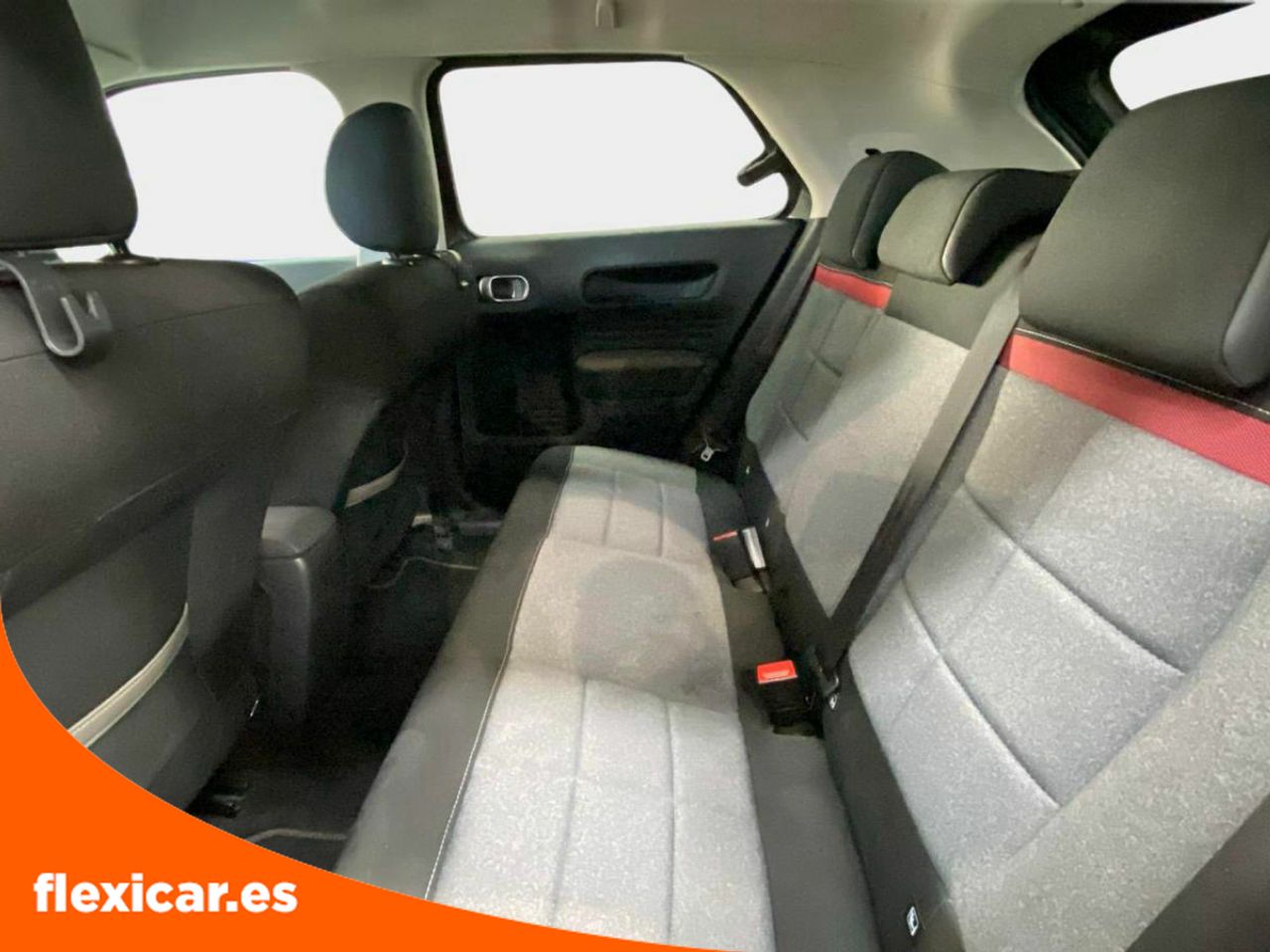 Foto Citroën C4 Cactus 12