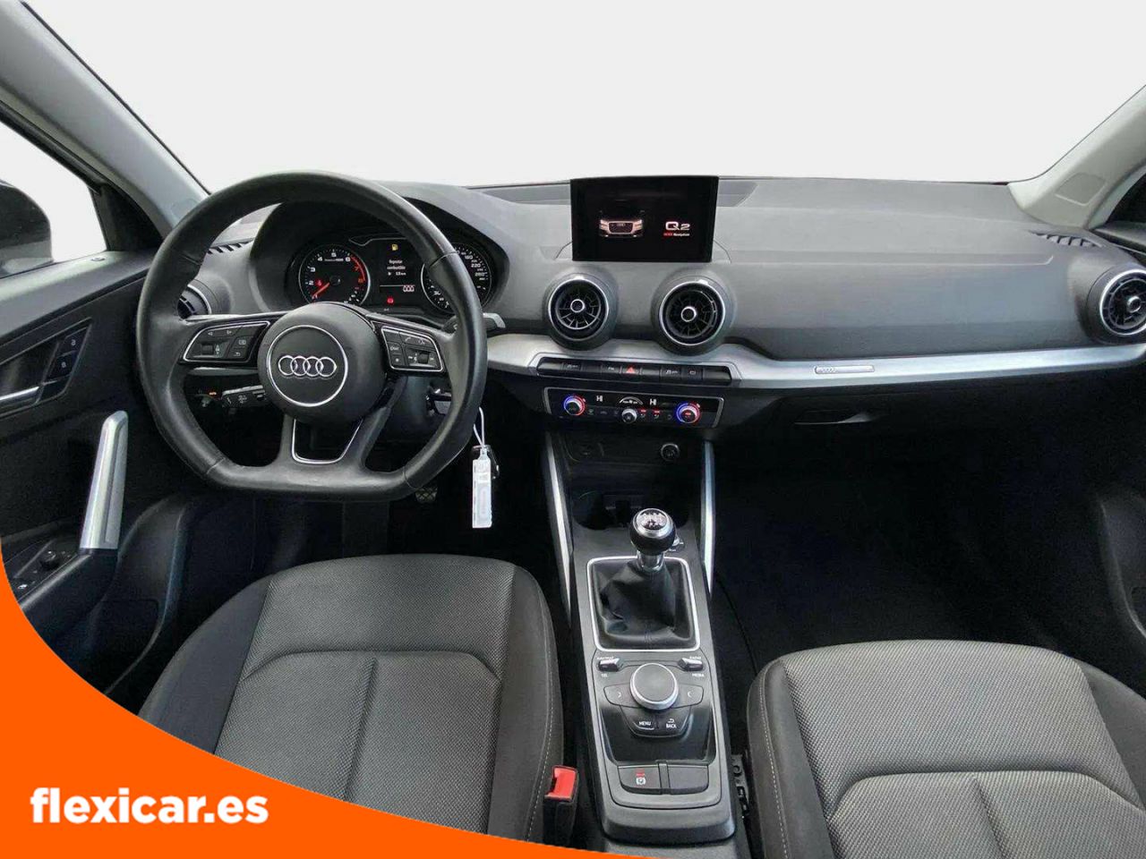 Foto Audi Q2 10
