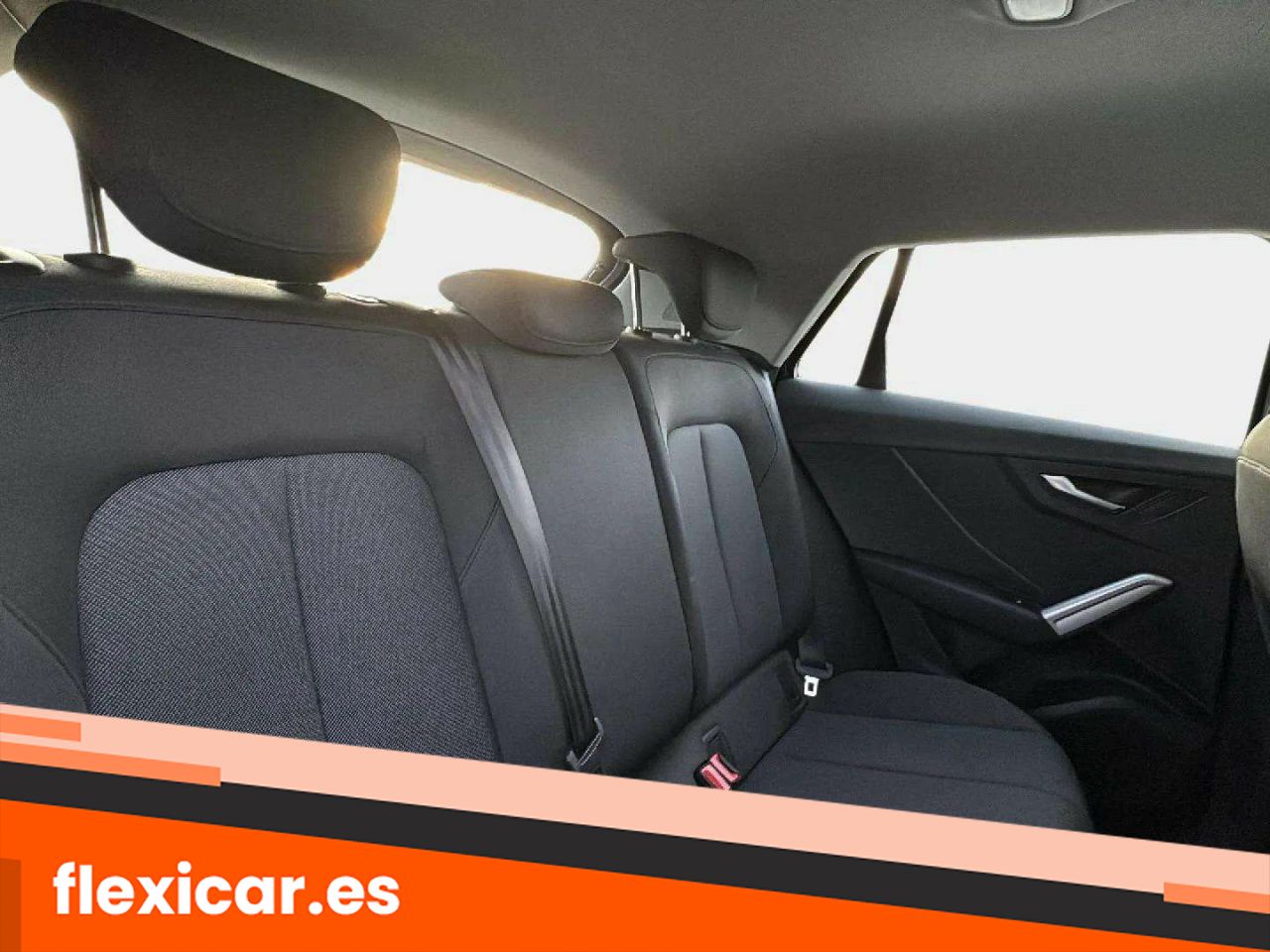 Foto Audi Q2 12