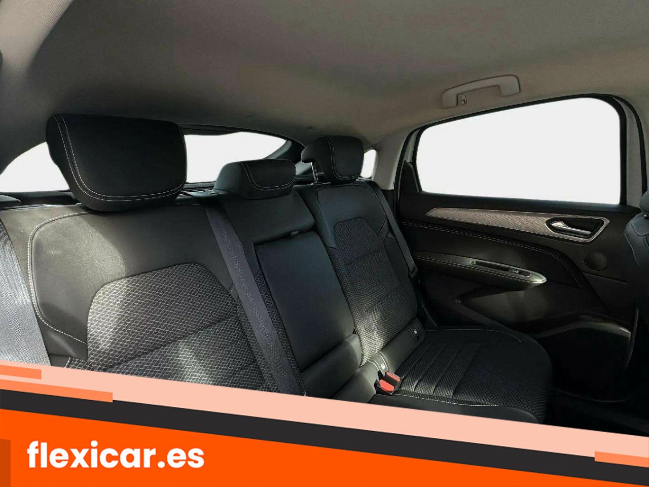 Foto Renault Arkana 11