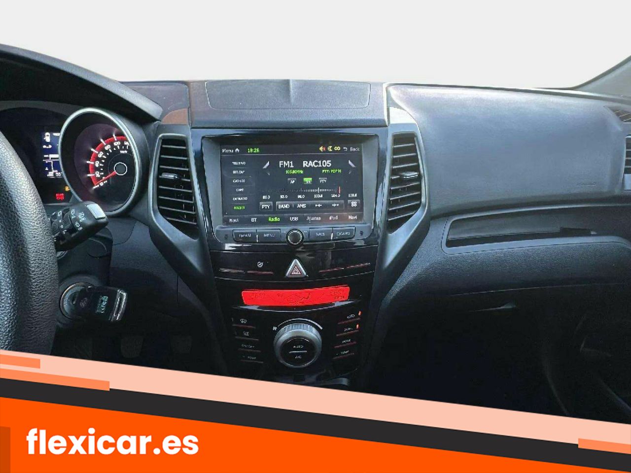 Foto SsangYong XLV 9