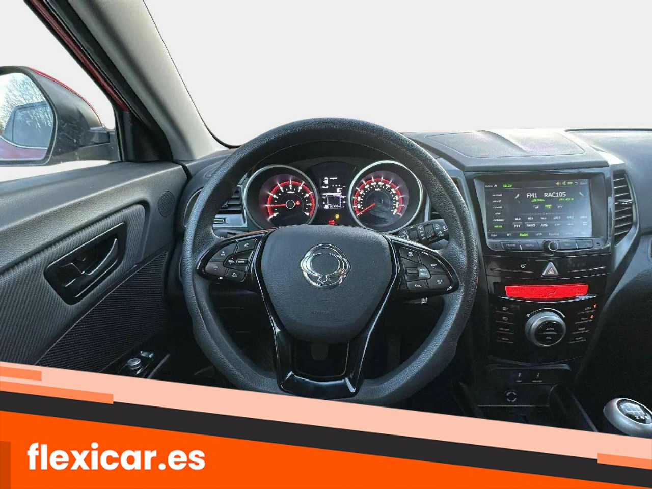 Foto SsangYong XLV 10
