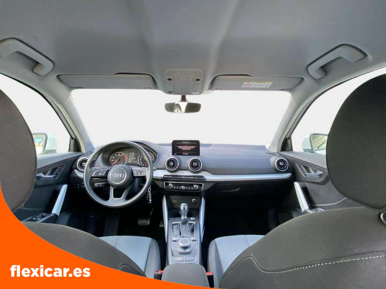 Foto Audi Q2 10