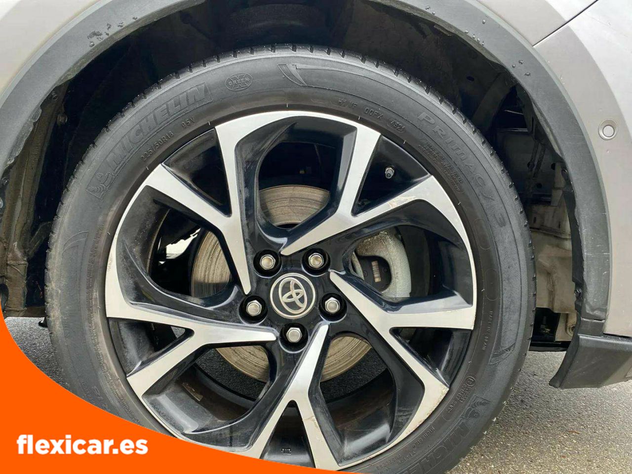 Foto Toyota C-HR 18