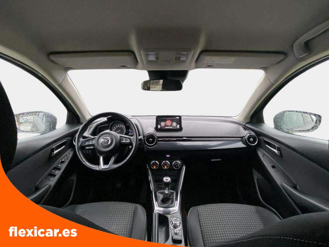 Foto Mazda Mazda2 10