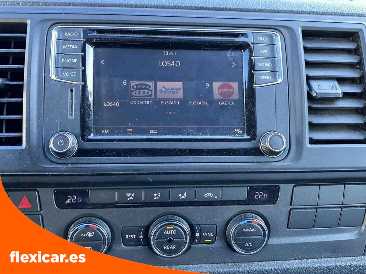 Foto Volkswagen Caravelle 14
