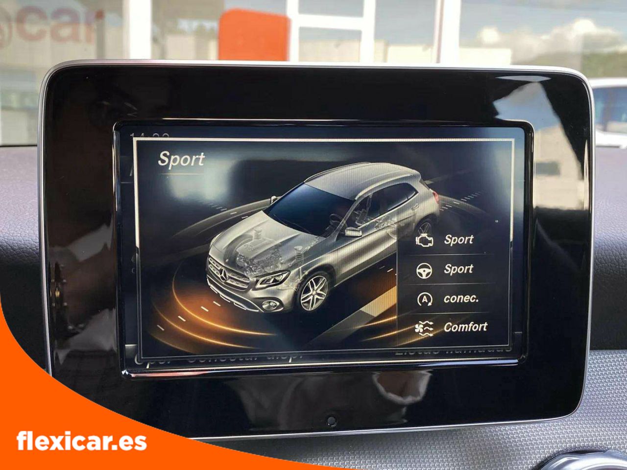 Foto Mercedes-Benz Clase GLA 15