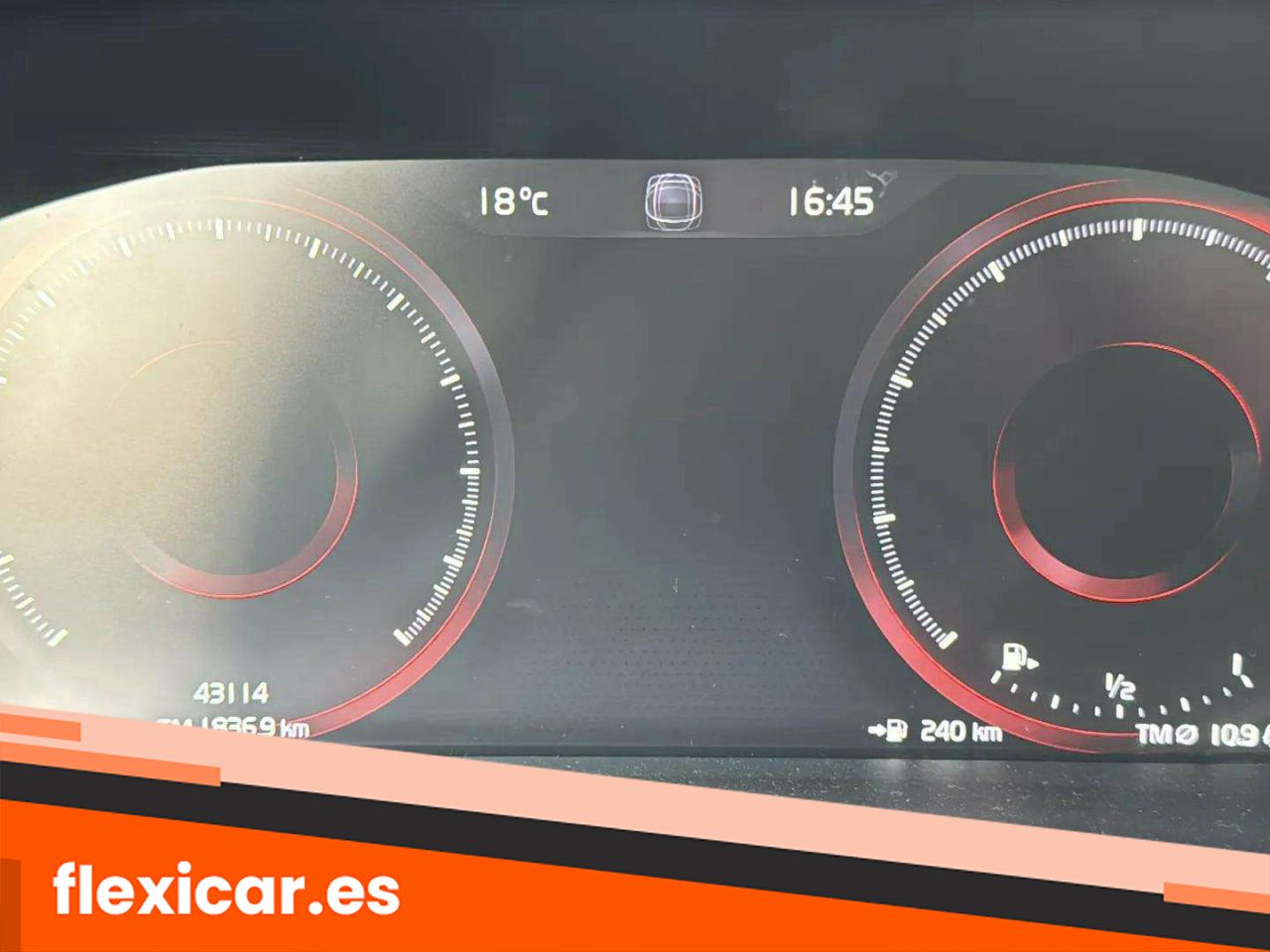 Foto Volvo XC40 12