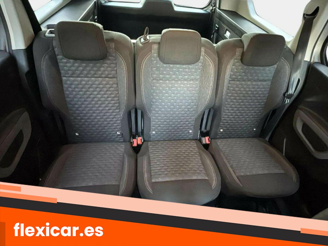 Foto Peugeot Rifter 14