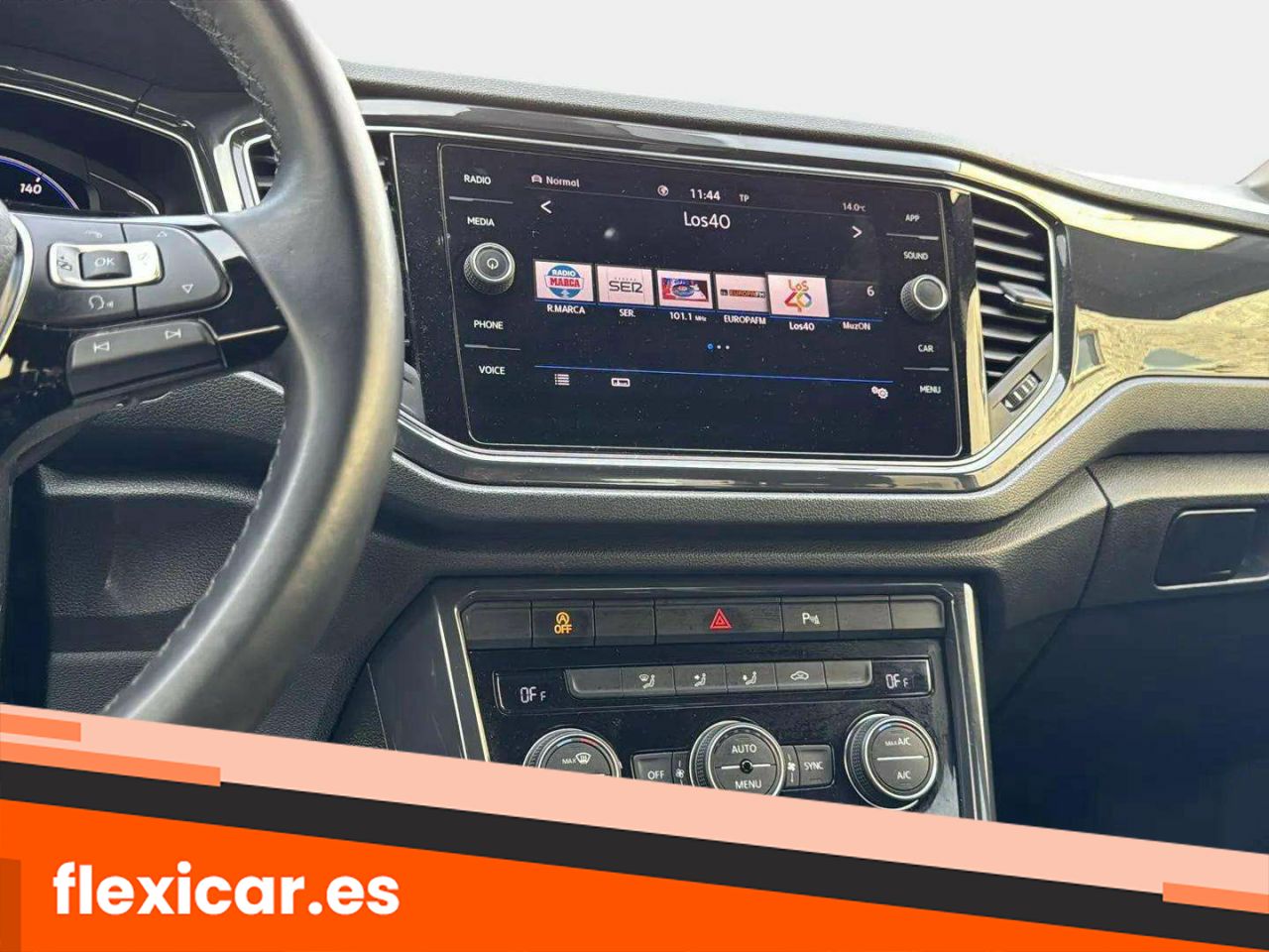Foto Volkswagen T-Roc 15