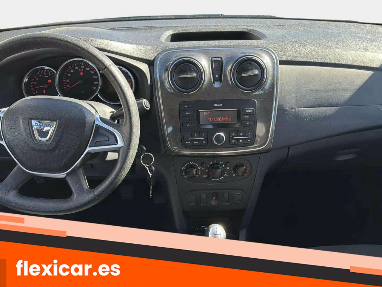 Foto Dacia Sandero 11
