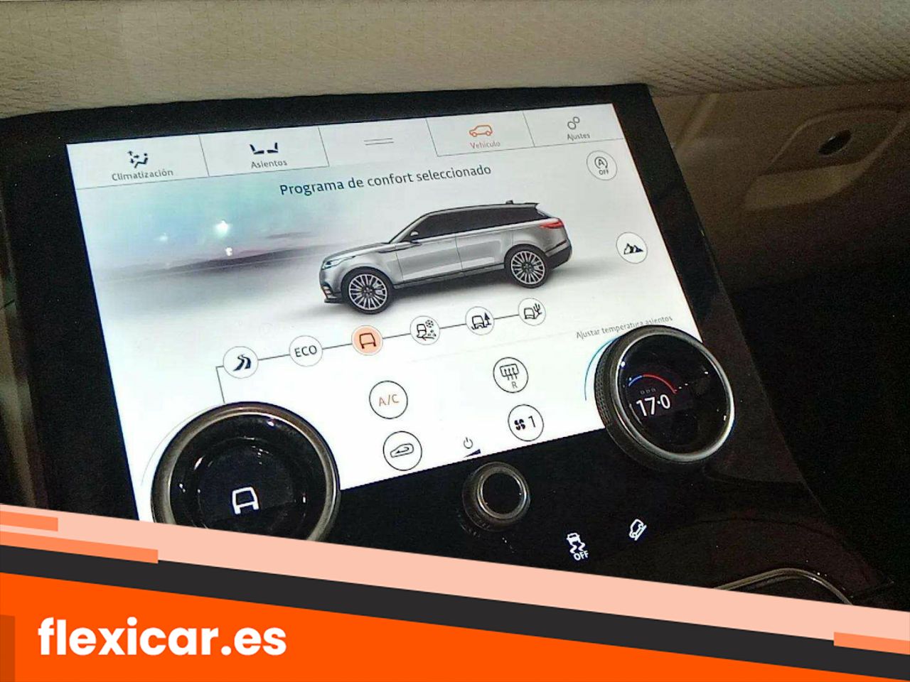 Foto Land-Rover Range Rover Velar 29