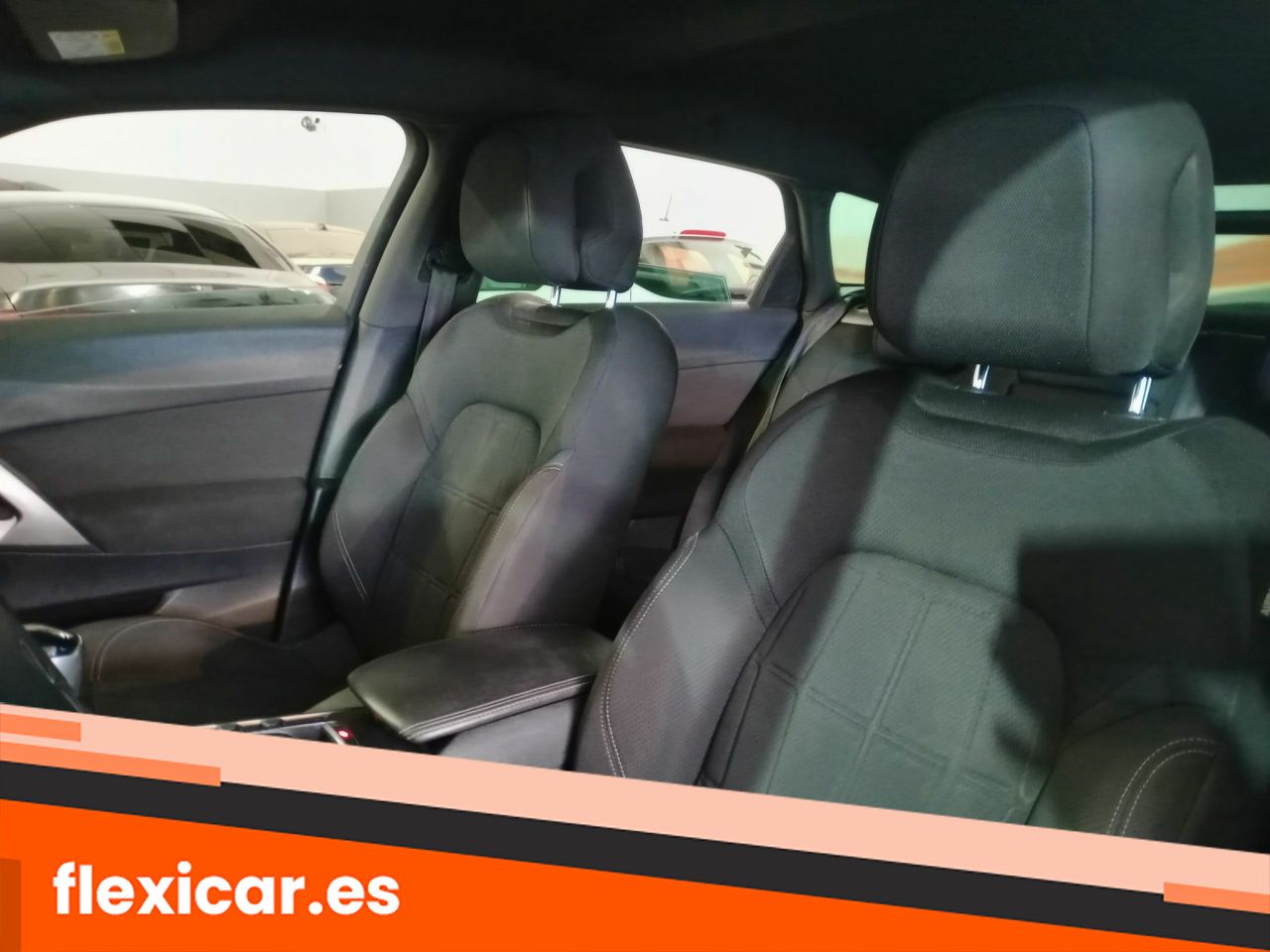 Foto DS Automobiles DS 5 17