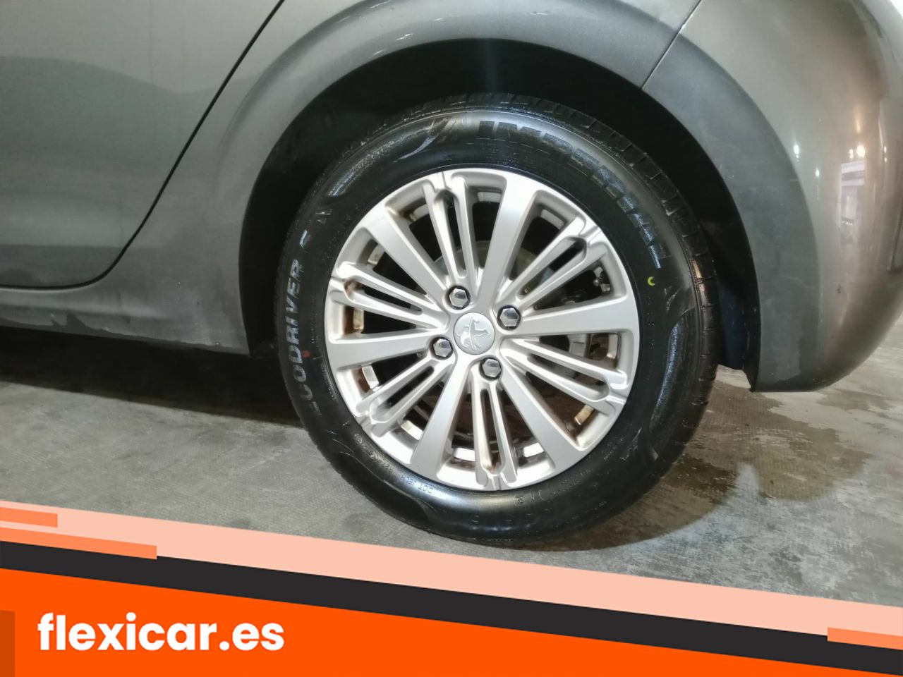 Foto Peugeot 208 7