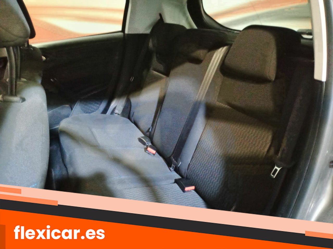 Foto Peugeot 208 8