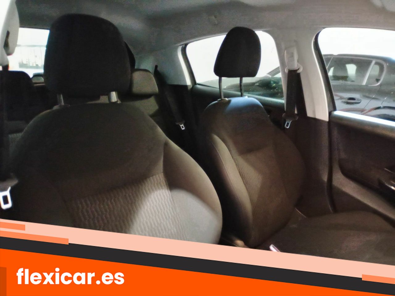Foto Peugeot 208 12