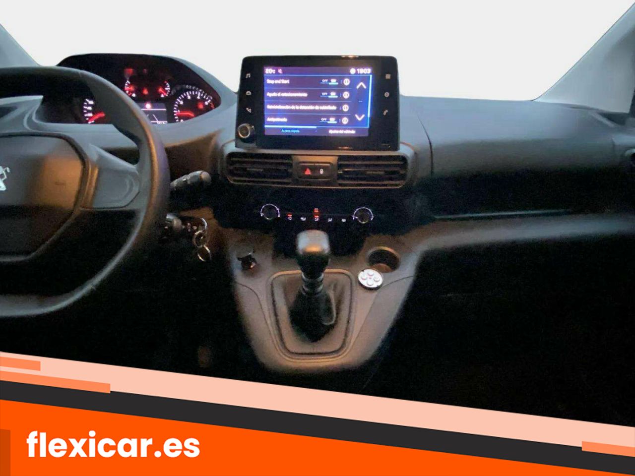 Foto Peugeot Rifter 8