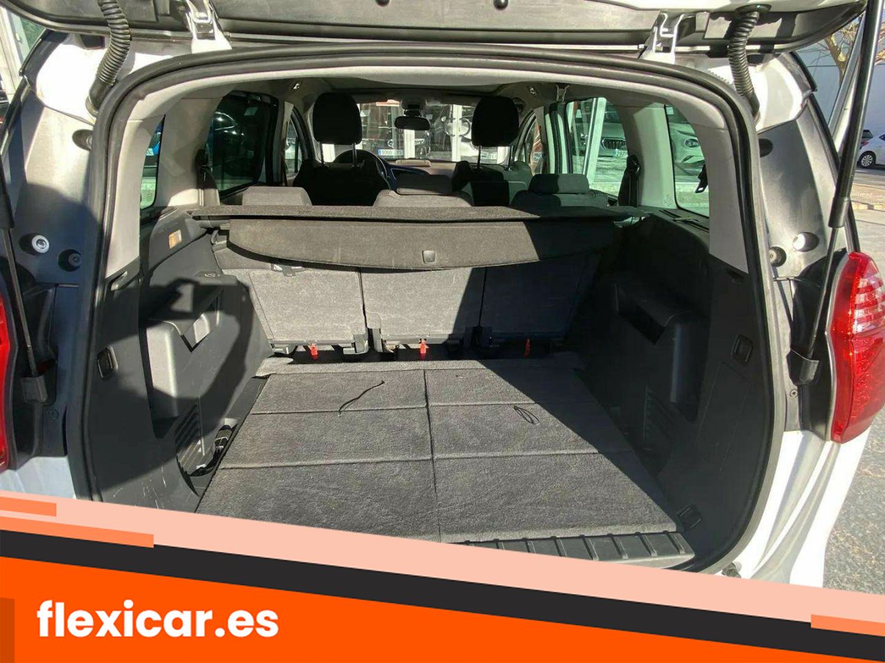 Foto Peugeot 5008 15